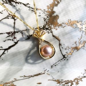 Bag a Pearl Necklace